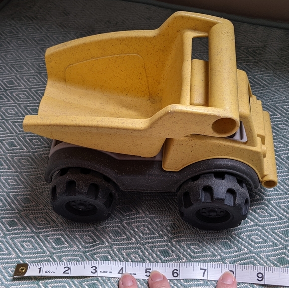 Sprig Toys Eco Dump Truck - Picture 8 of 10